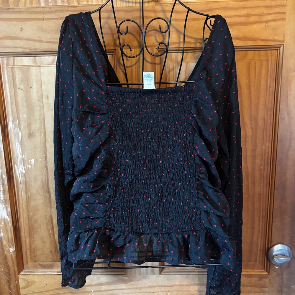 Heart Print Asymmetrical Ruched Blouse - Picture 2 of 6